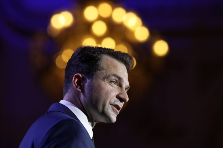 Proiectele nucleare ale României susținute de SUA ar trebui să rămână în afara disputelor electorale, afirmă Ministrul Energiei Sebastian Burduja