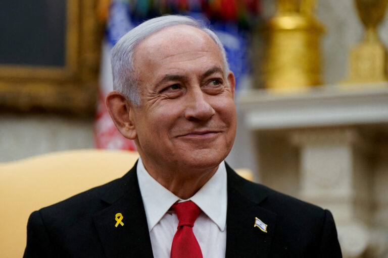Netanyahu laudă planul lui Trump de a muta palestinienii din Gaza (Reuters)