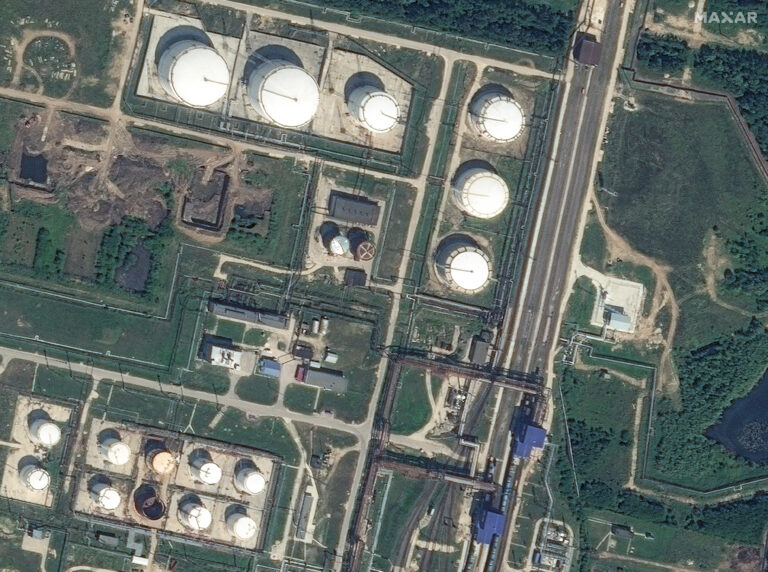 Factbox: Facilități energetice rusești vizate de dronele Ucrainei