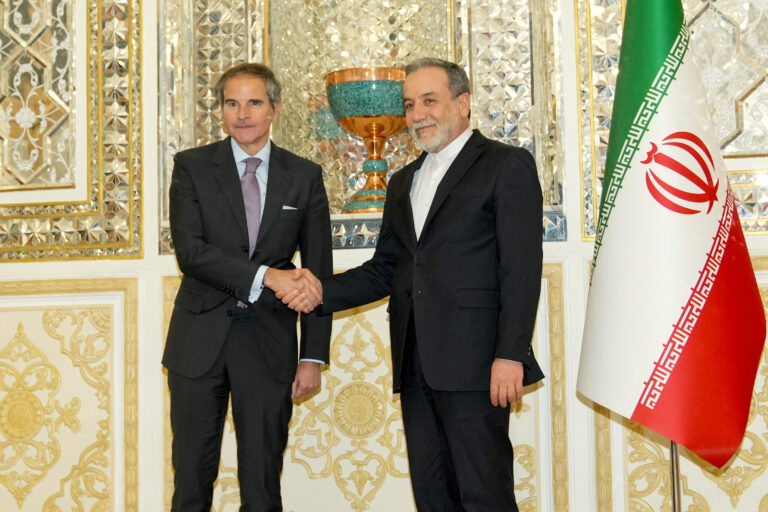 O echipă tehnică a ONU a ajuns în Iran pentru discuții nucleare