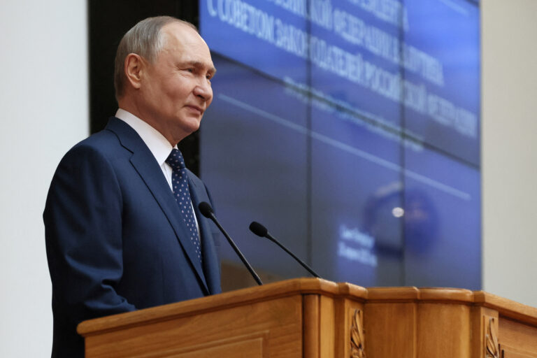 Rusia așteaptă răspunsul Ucrainei privind încetarea focului din mai și propunerea de negocieri directe