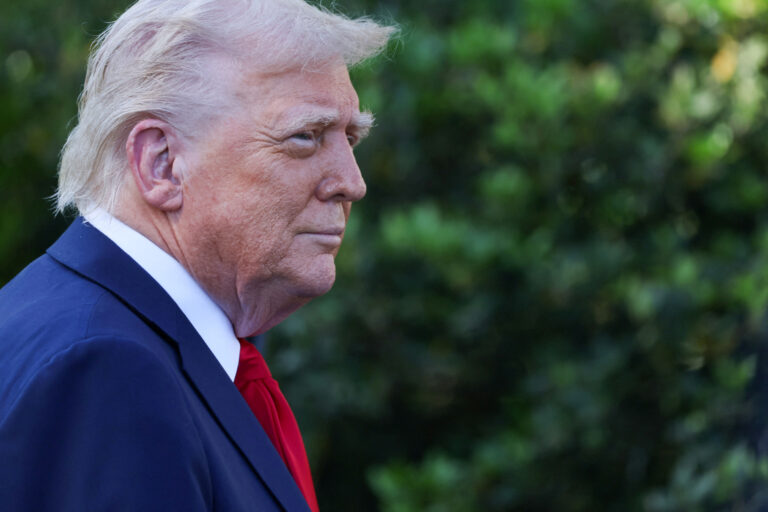 Peste 200 de procese și multe eșecuri judiciare în primele 100 de zile ale lui Trump