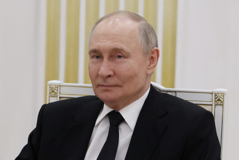 Putin spune că Rusia are forța să finalizeze operațiunea din Ucraina