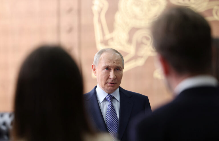 Putin spune că este deschis la discuții directe de pace cu Ucraina