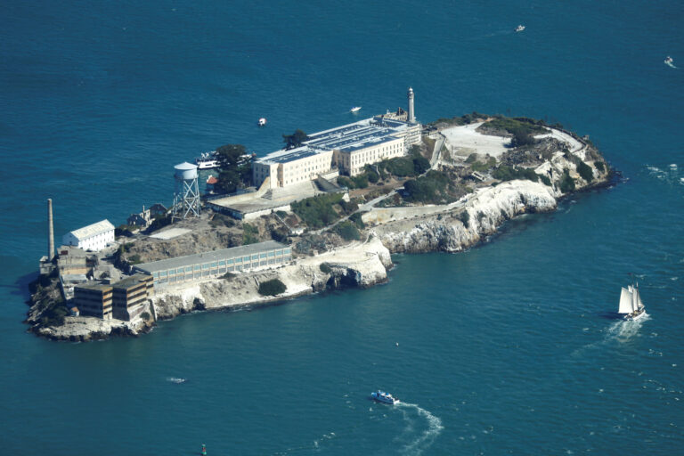 Trump a ordonat redeschiderea închisorii Alcatraz