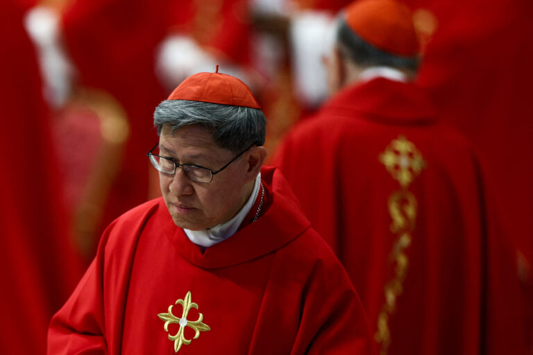 Tagle, supranumit „Francis al Asiei”, ar putea fi următorul Papă – cardinalii iau în calcul opțiunea filipineză
