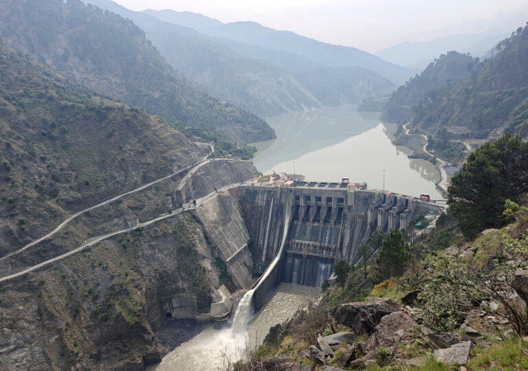 India avansează proiectele hidroelectrice din Kashmir după suspendarea acordului cu Pakistanul