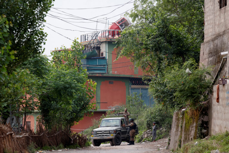 Ucideri recente în Kashmir: Tensiuni între India și Pakistan