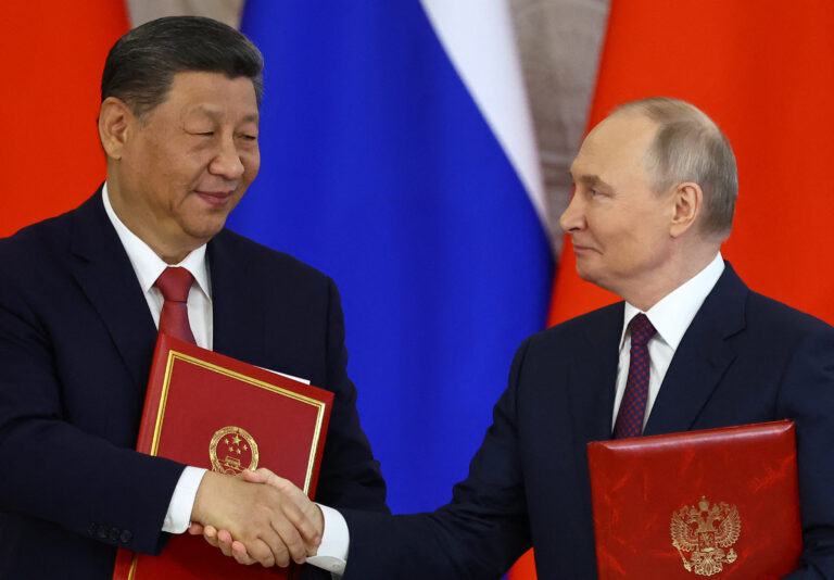 Xi către Putin: Rusia și China trebuie să rămână „prieteni de oțel”