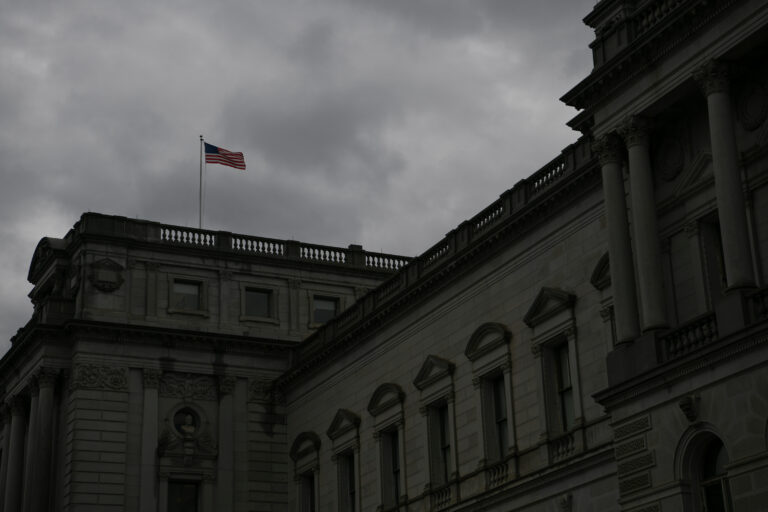Trump o destituie pe șefa Bibliotecii Congresului, potrivit New York Times