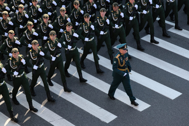 Rusia și China marchează victoria din Al Doilea Război Mondial, în timp ce războiul din Ucraina continuă