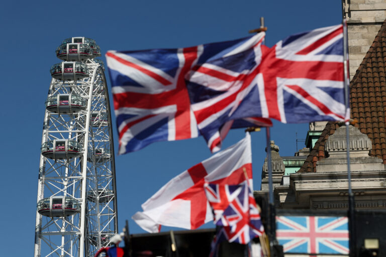Marea Britanie sancționează directorii unui grup petrolier pentru legături cu Rusia