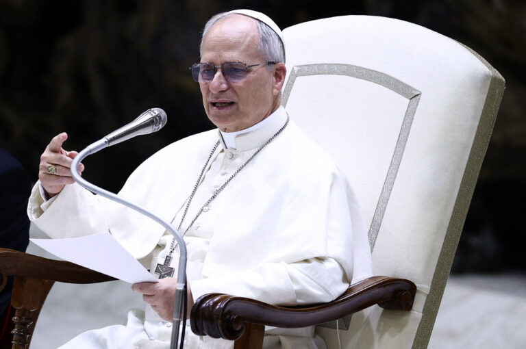 Papa Leo al XIV-lea condamnă „războiul cuvintelor” și cere eliberarea jurnaliștilor închiși