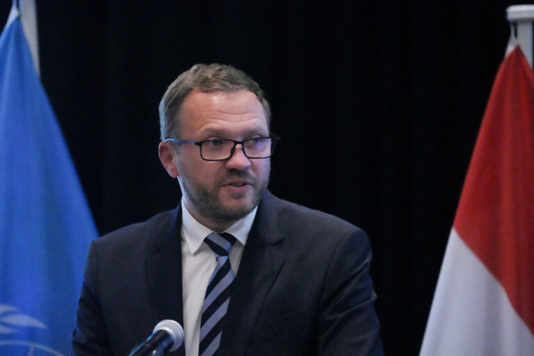 Estonia acuză Rusia că a trimis un avion de luptă după oprirea unei nave care încălca sancțiunile