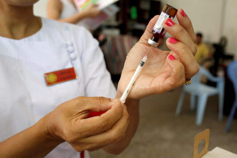 Organizațiile globale de vaccinuri și sănătate ar putea colabora mai strâns pentru a face față crizei de finanțare generate de retragerea SUA