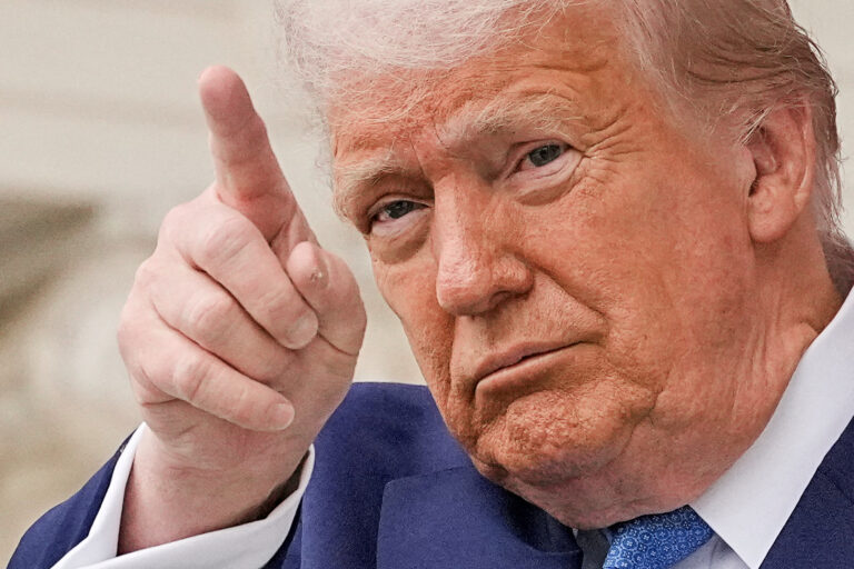 Trump îl scapă de închisoare pe un fost șerif condamnat pentru mită