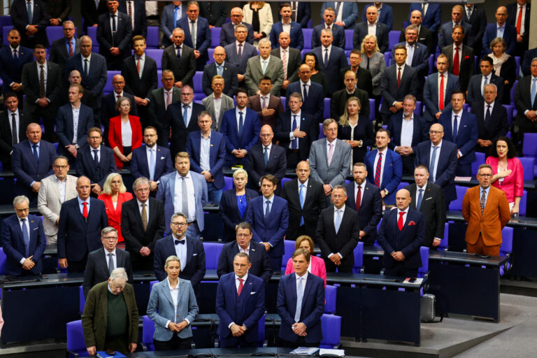 Serviciul german de informații clasifică partidul de extremă dreapta AfD drept „extremist”, deschizând calea pentru o supraveghere sporită