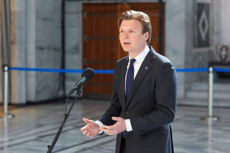 Spionajul chinez asupra industriilor olandeze „se intensifică”, spune ministrul olandez al apărării