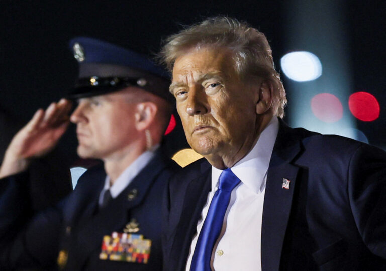 Trump propune o reducere de 163 de miliarde de dolari a bugetului SUA, care taie drastic cheltuielile interne