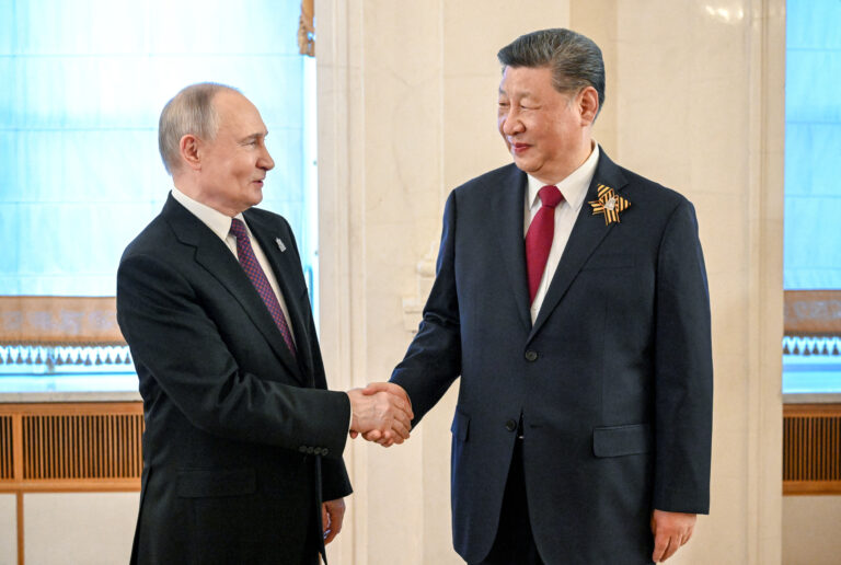China și Rusia promit să consolideze cooperarea în domeniul dreptului internațional, relatează presa de stat
