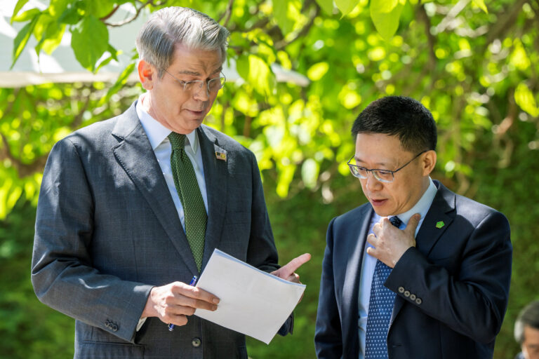 China respinge acuzațiile lui Trump privind încălcarea acordului comercial de la Geneva