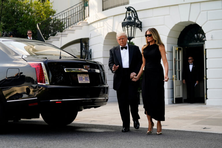 Trump, întâmpinat cu aplauze și huiduieli la Kennedy Center în timpul spectacolului „Les Misérables” – reacții împărțite în public