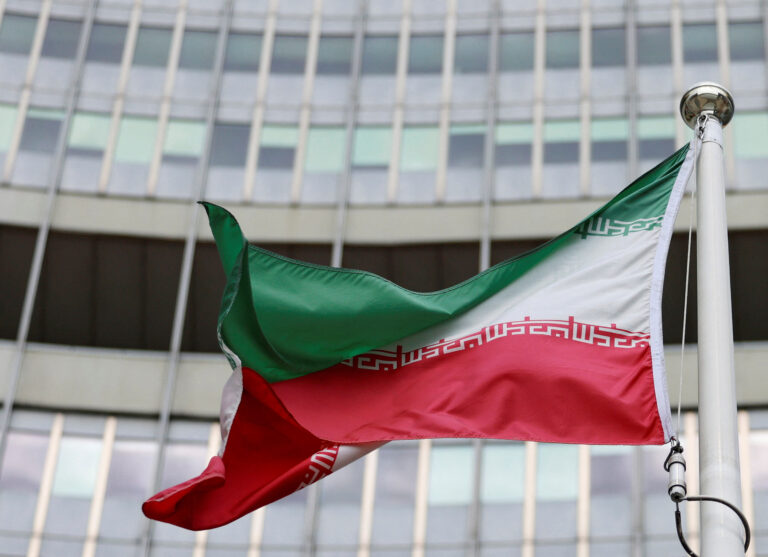 Parlamentul iranian analizează suspendarea cooperării cu Agenția ONU pentru energie atomică