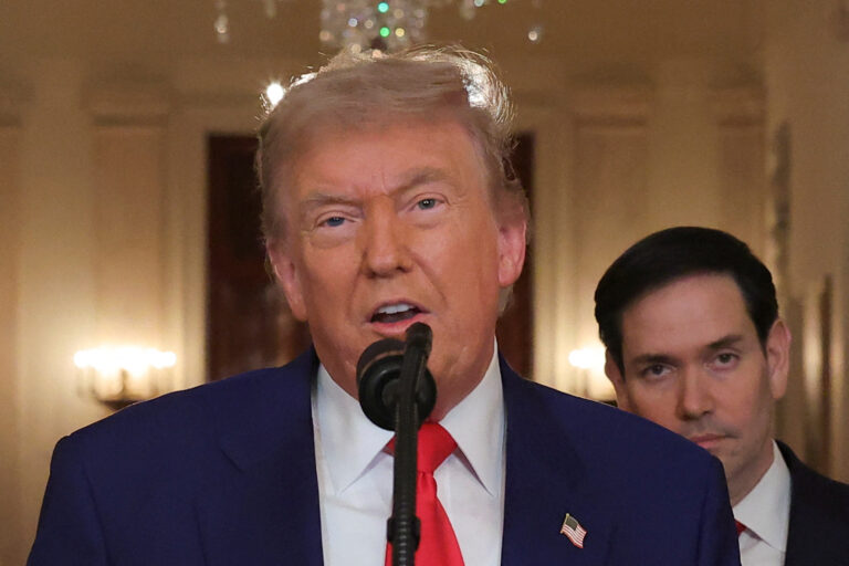Trump: Iran a avertizat SUA înainte de atacul asupra bazei militare din Qatar