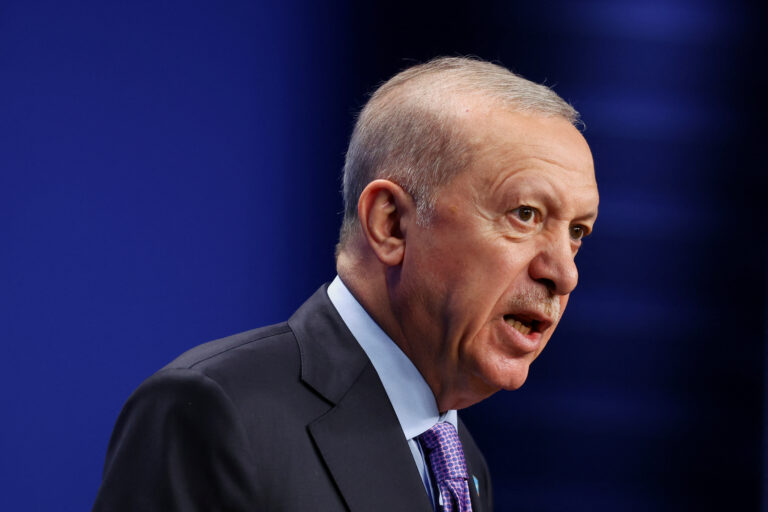 Erdogan: Trump ar participa la negocierile de pace pentru Ucraina în Turcia, dacă vine și Putin