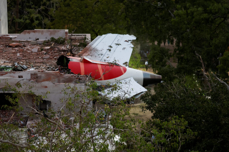 FACTBOX – Ce se știe despre prăbușirea avionului Air India și despre ancheta în curs