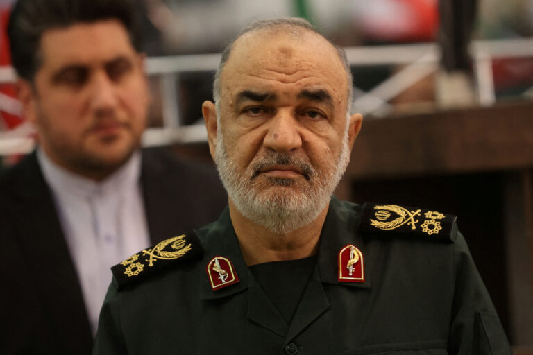 UPDATE: Israel lovește facilități nucleare și fabrici de rachete din Iran; Teheranul promite răzbunare