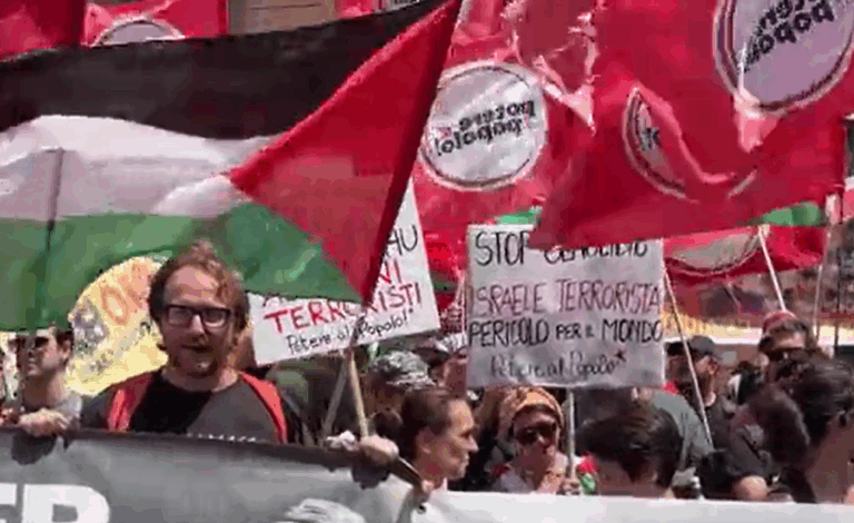 Mii de oameni protestează la Roma pentru Gaza și împotriva reînarmării Europei