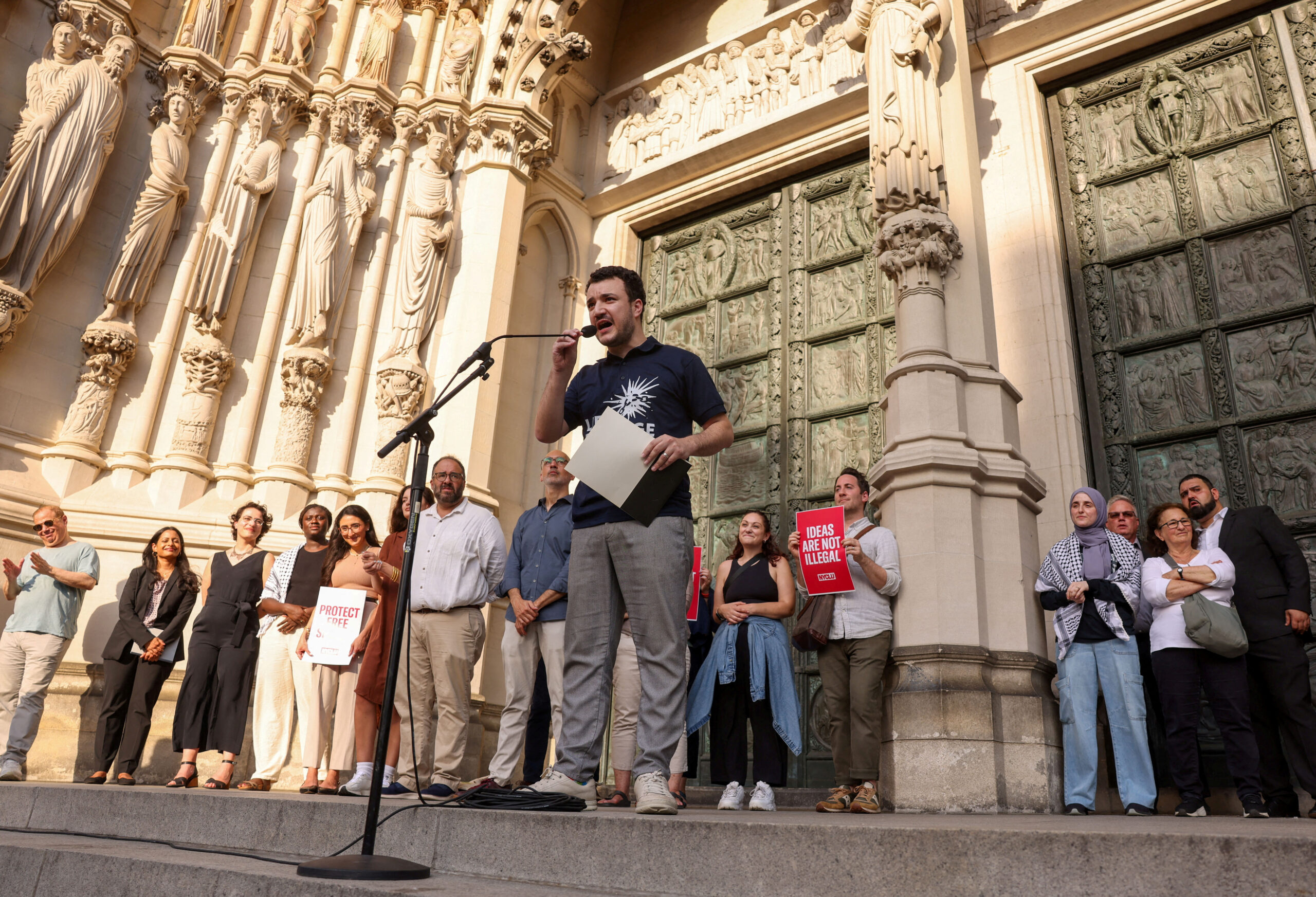 Proces rar începe în SUA: se contestă deportările sprijinite de Trump ale activiștilor pro-palestinieni din campusuri