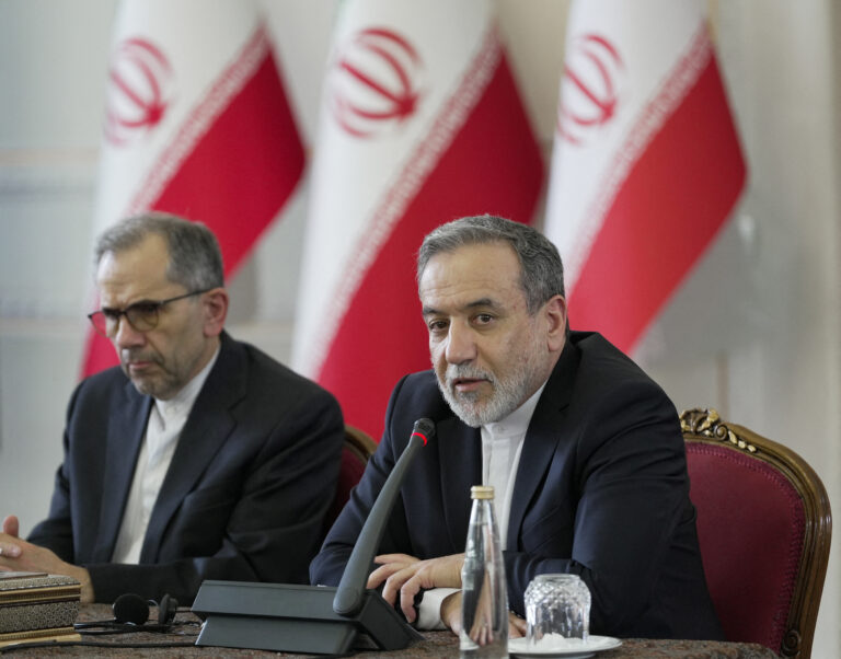 Iran va purta discuții cu partenerii săi din China și Rusia la summitul Organizației de Cooperare de la Shanghai