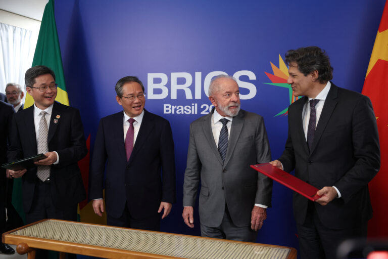 Liderii grupului BRICS în expansiune se reunesc la summitul de la Rio
