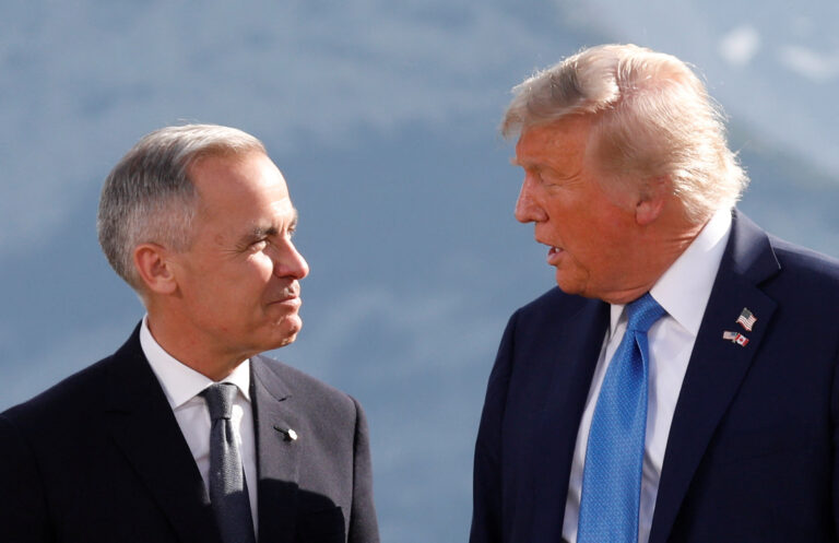 Trump majorează tarifele pentru Canada la 35%, invocând criza fentanilului