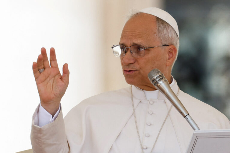 Papa Leon lansează apel pentru pace: Catolicii și credincioșii altor religii sunt invitați la post și rugăciune pe 22 august