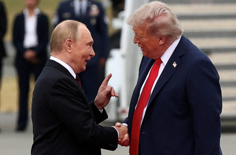 Putin și Trump au discutat creșterea nivelului reprezentanților la negocierile pentru Ucraina, spune Kremlinul