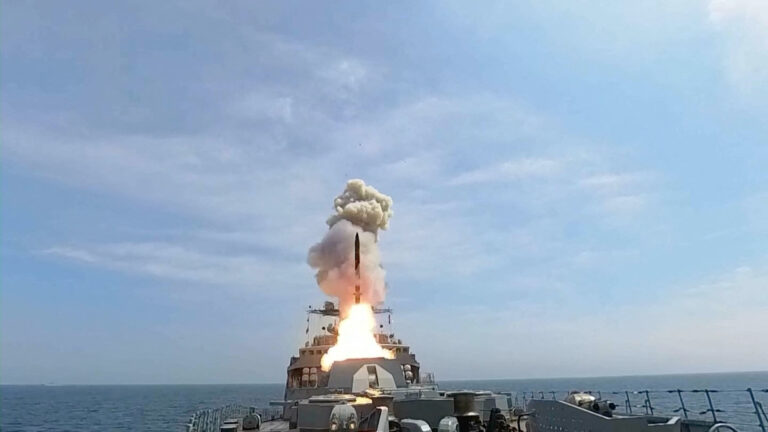 Rusia lansează rachete în Marea Japoniei, în cadrul unor exerciții militare