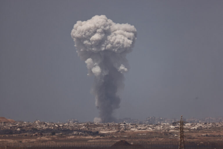 Lideri și organizații de jurnaliști reacționează la atacul israelian din Gaza care a ucis cinci jurnaliști