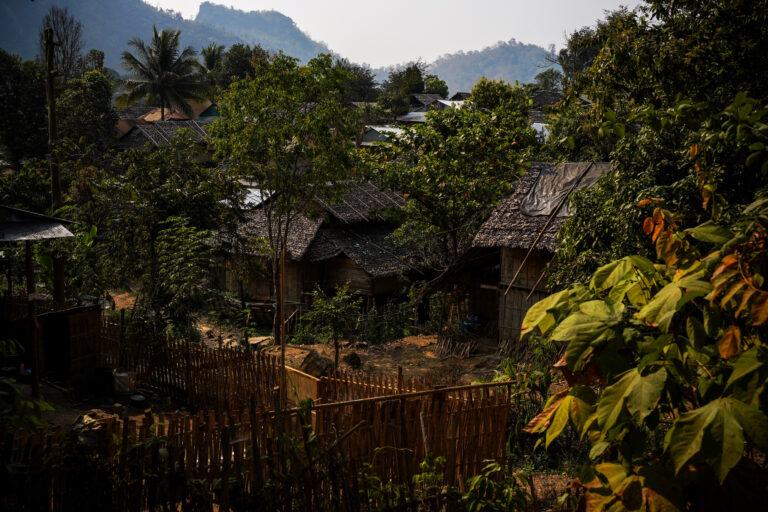 Thailanda acordă unor refugiați din Myanmar dreptul la muncă legală
