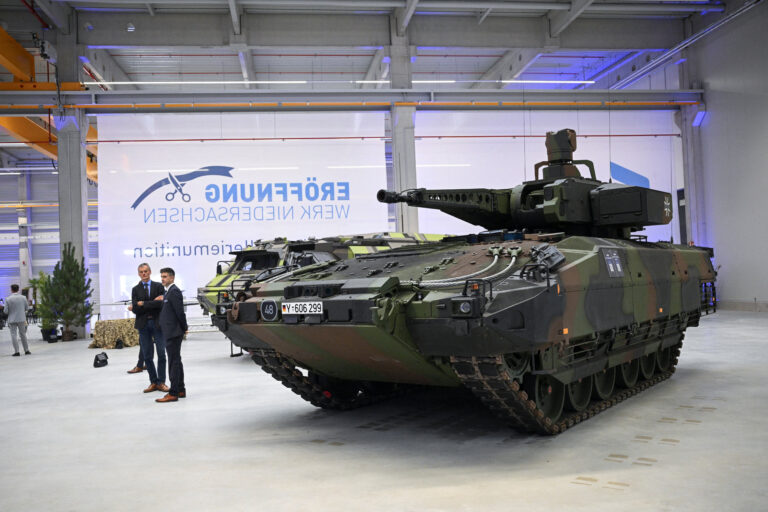 Cabinetul Germaniei aprobă proiectul pentru serviciul militar voluntar