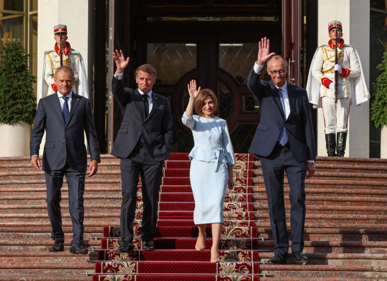 Liderii Germaniei, Poloniei și Franței vizitează Moldova pentru a sprijini președintele pro-UE înainte de alegeri