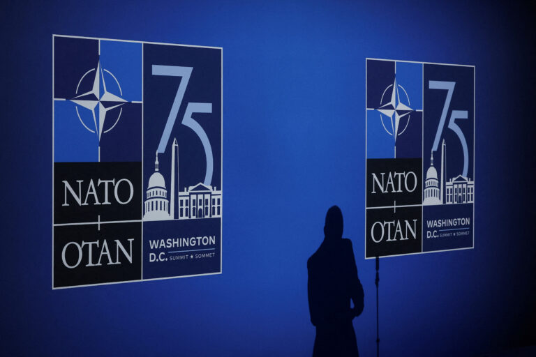 Toți membrii NATO ating vechiul obiectiv de cheltuieli, doar trei respectă noul obiectiv
