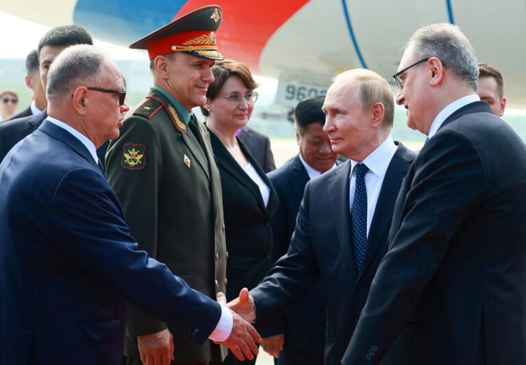 Putin sosește la Tianjin, China, pentru un summit de securitate