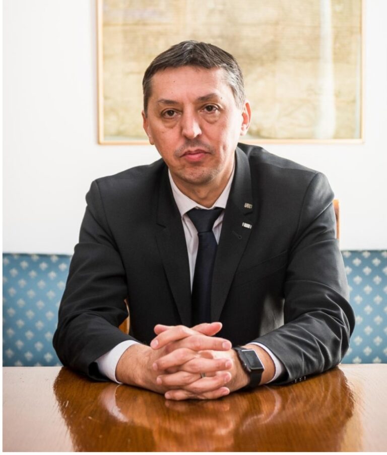 Sinteza mesajului ministrului Daniel David cu privire la începerea anului școlar 2025-2026