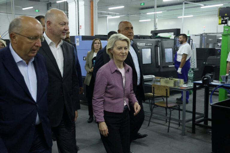 UE acuză interferențe rusești, avionul lui Ursula von der Leyen a avut sistemul GPS bruiat