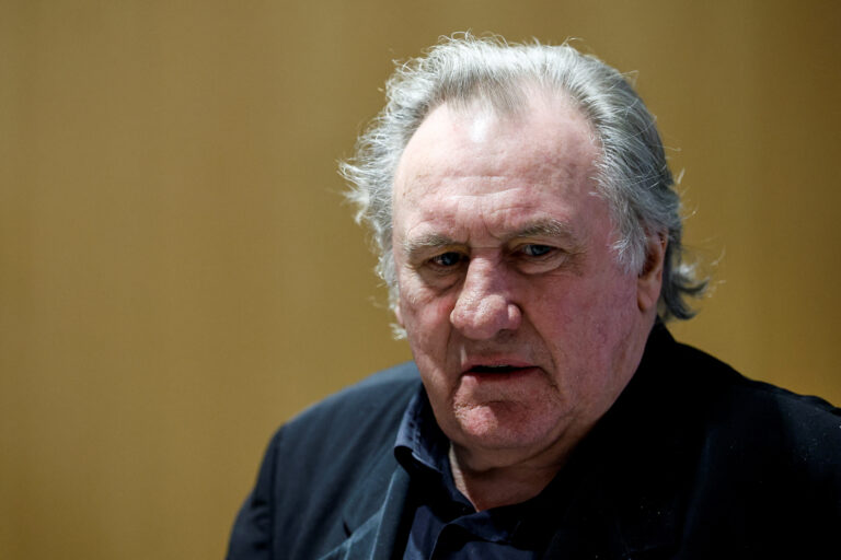 Actorul francez Gérard Depardieu va fi judecat pentru acuzații de viol, spune o actriță