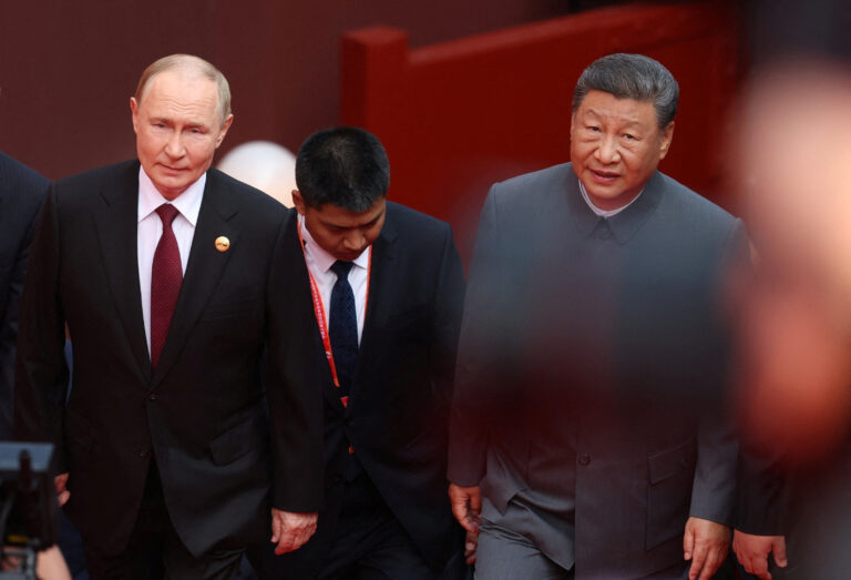 Rusia promite să sprijine China în depășirea SUA în domeniul energiei nucleare