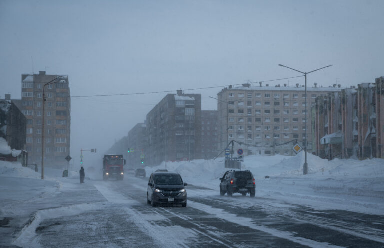 Bilet spre Arctica: Cum funcționează sistemul de muncă forțată al deținuților din Rusia